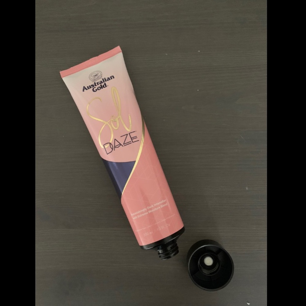 BRAND NEW! Australian Gold Sol Daze Tanning Lotion